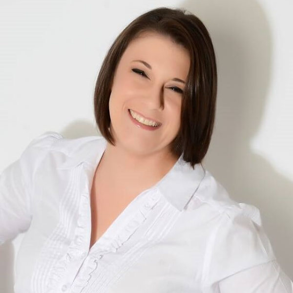 Elizabeth McNeil