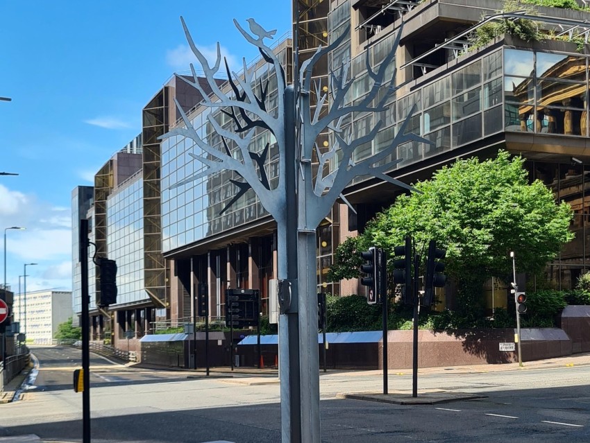 New sculpture outside 177 Bothwell St