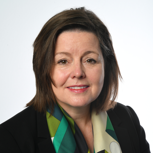 Mandy MacDonald (002)